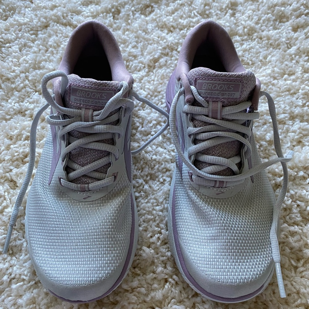 Brooks sneakers